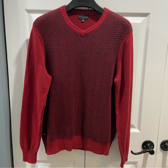 Geoffrey Beene V Neck Sweater - Picture 1 of 5